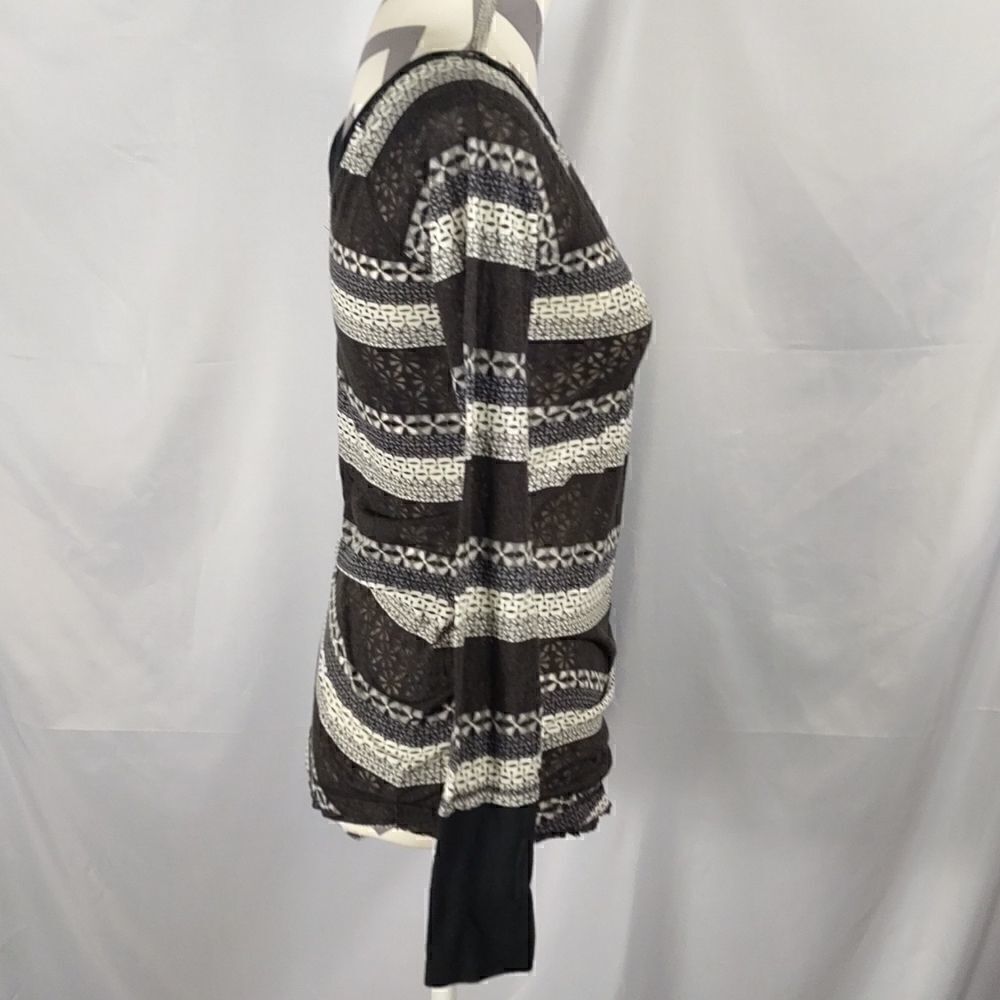 Miley Cyrus Max Azria Top - Picture 2 of 6